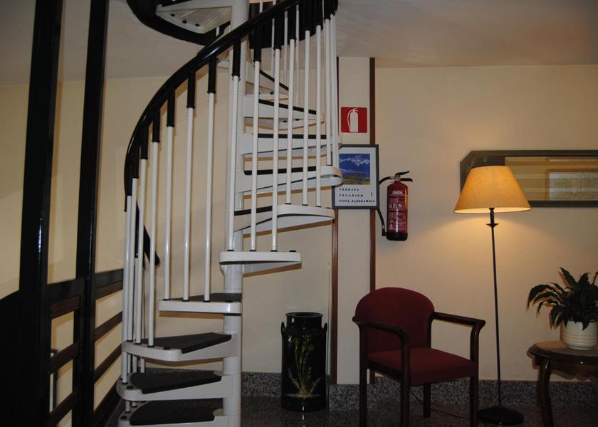 Castile and León La Lastrilla lobby