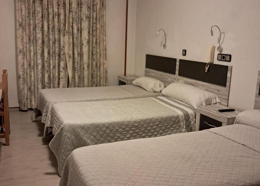 Aragon Huesca Triple Room