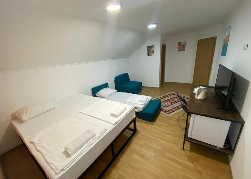 Herzegovina-Neretva Canton Mostar Comfort Quadruple Room
