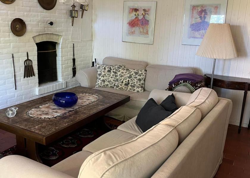 shared lounge/tv area