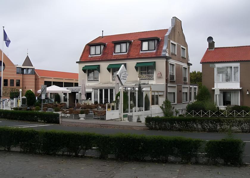 Zeeland Sluis Exterior view