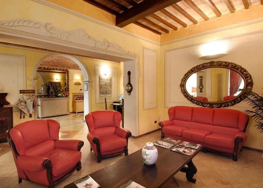 Tuscany Pisa Interior
