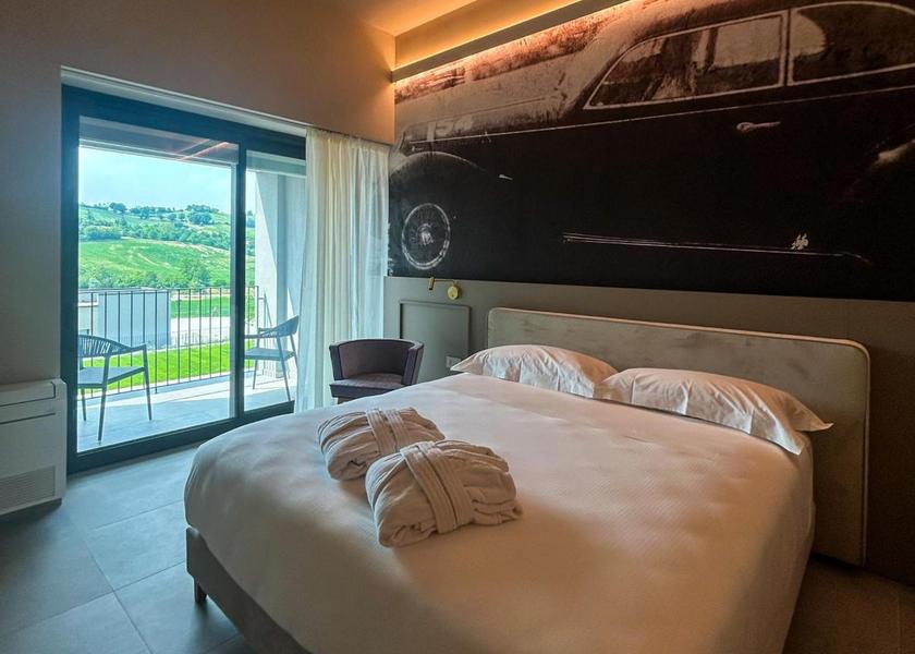 Emilia-Romagna Maranello Deluxe Double or Twin Room with Pool View