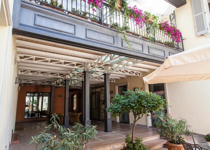 Emilia-Romagna Salsomaggiore Terme entrance