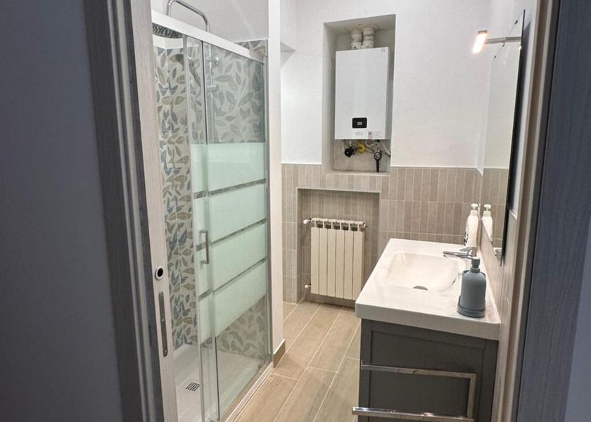 Lazio Rieti Single Room with Shared Bathroom