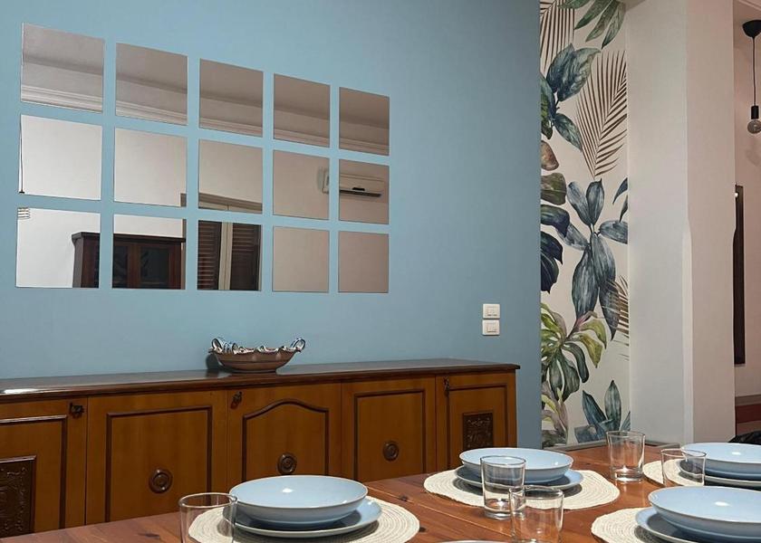 shared lounge/tv area