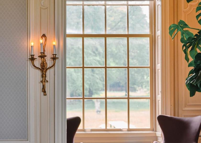 North Holland Velsen-Zuid lobby