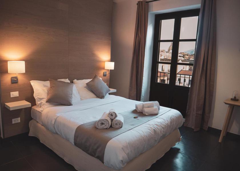 Sicily Palermo Double Room with Private Bathroom