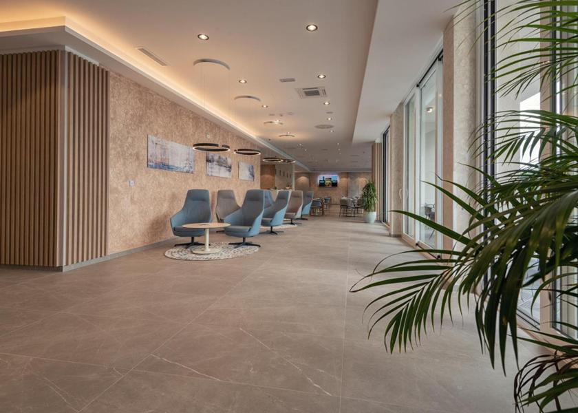 bar/lounge