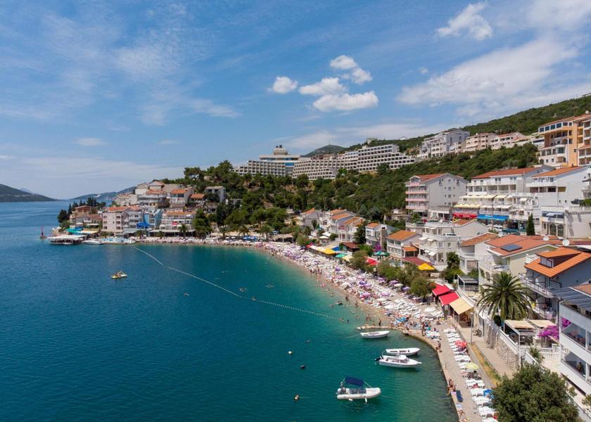 Herzegovina-Neretva Canton Neum beach