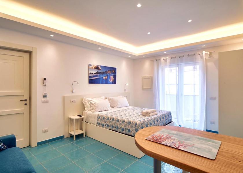Campania Anacapri guestroom