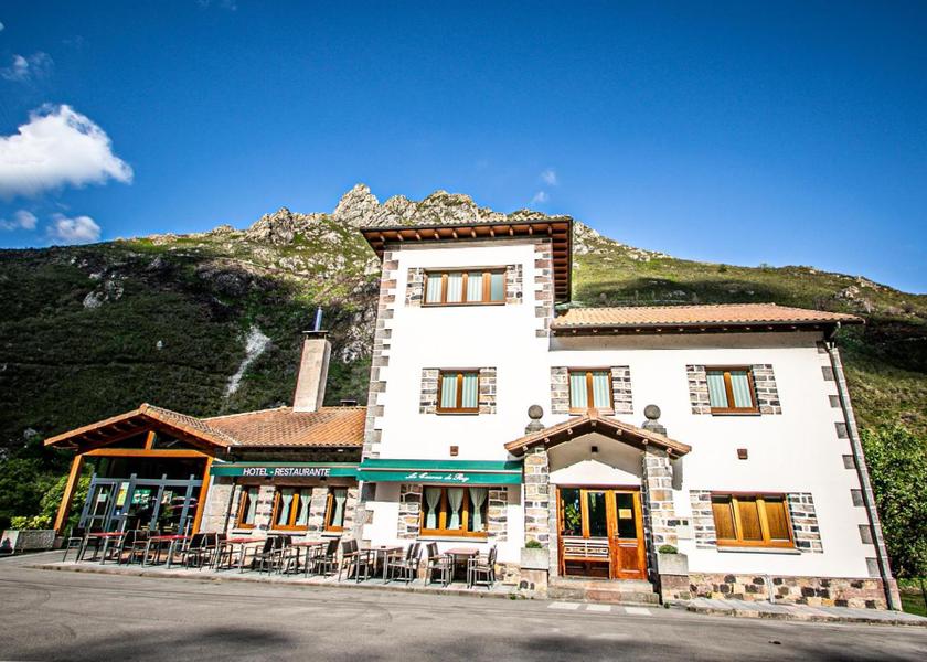 Asturias Belmonte de Miranda exterior view