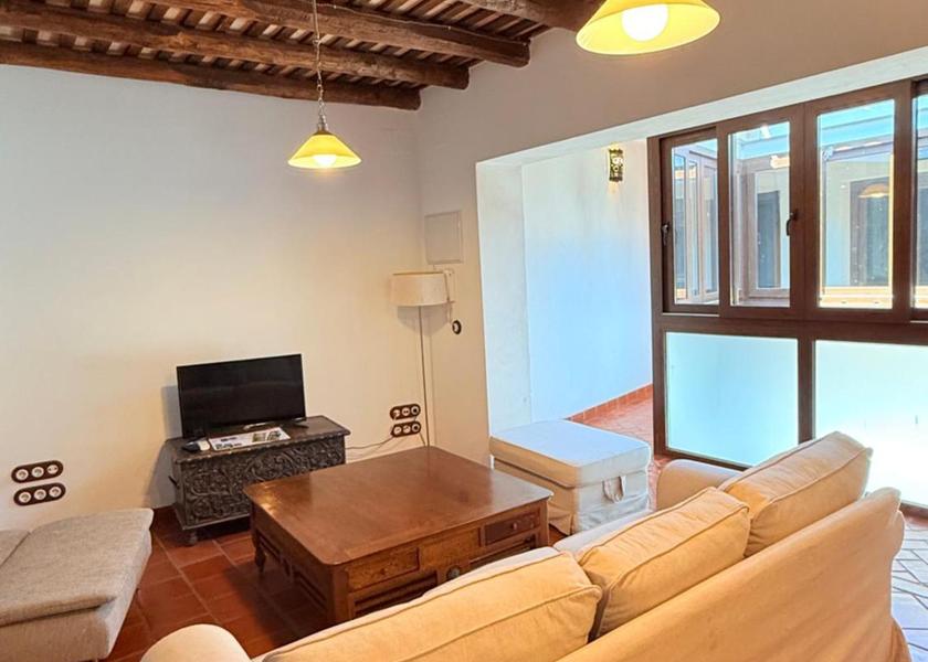 Andalusia Constantina shared lounge/tv area