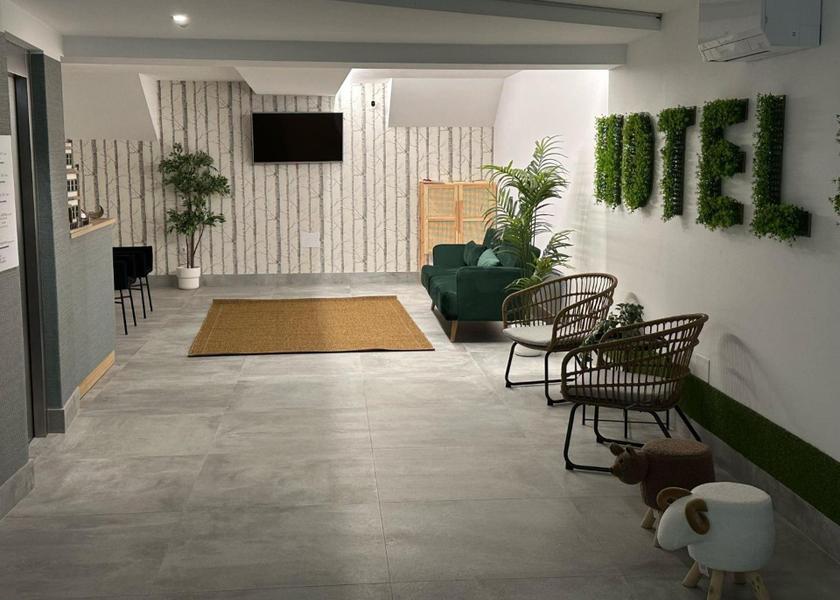 Galicia Fisterra shared lounge/tv area