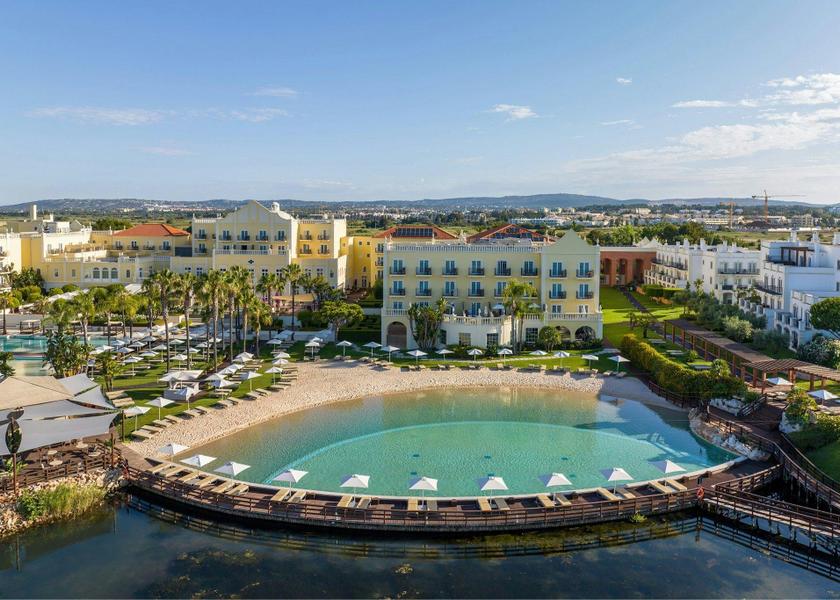 Faro Loulé swimming pool