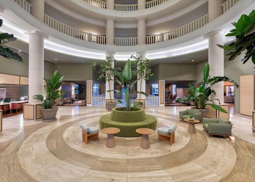 Faro Loulé lobby