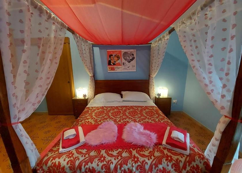 Lazio Collegiove Double Room with Private Bathroom