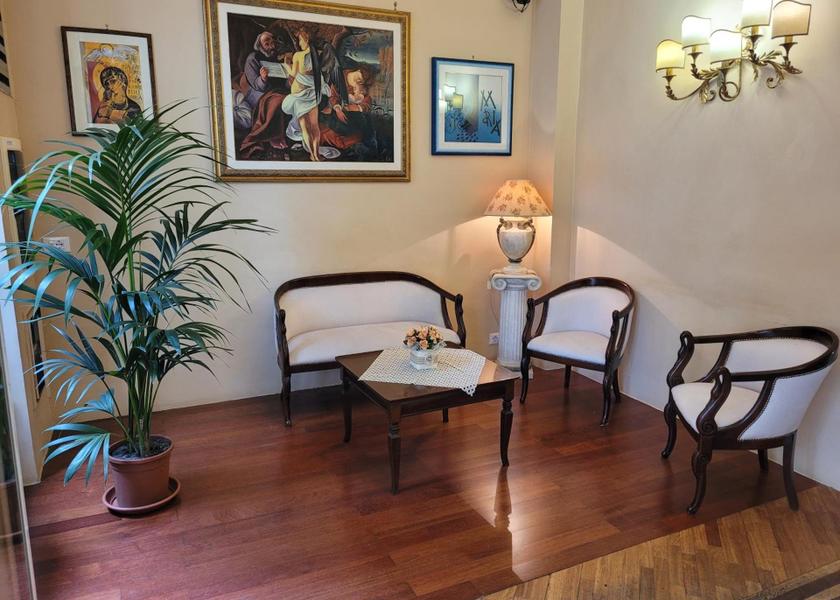 Lazio Albano Laziale lobby