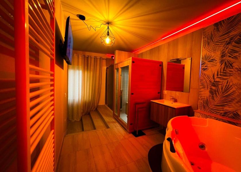 Sicily Castelvetrano Queen Room with Spa Bath