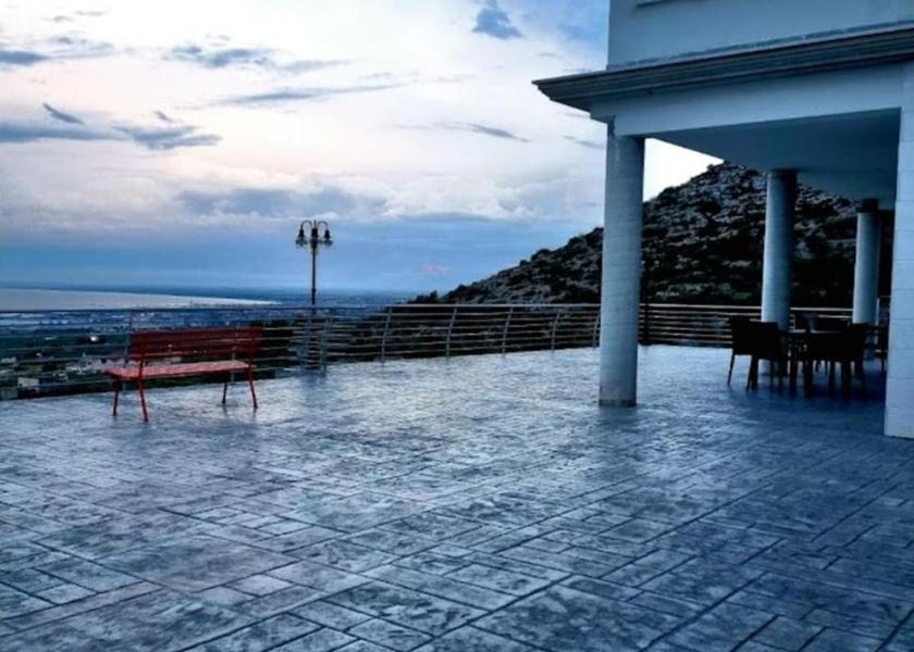 Puglia Monte Sant'Angelo exterior view