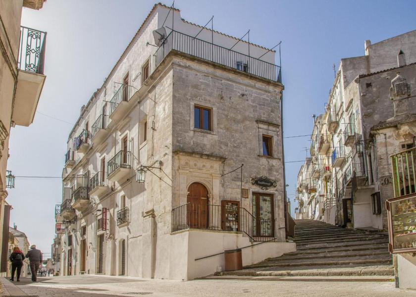 Puglia Monte Sant'Angelo view