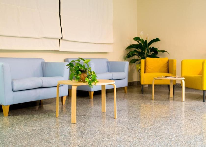 shared lounge/tv area