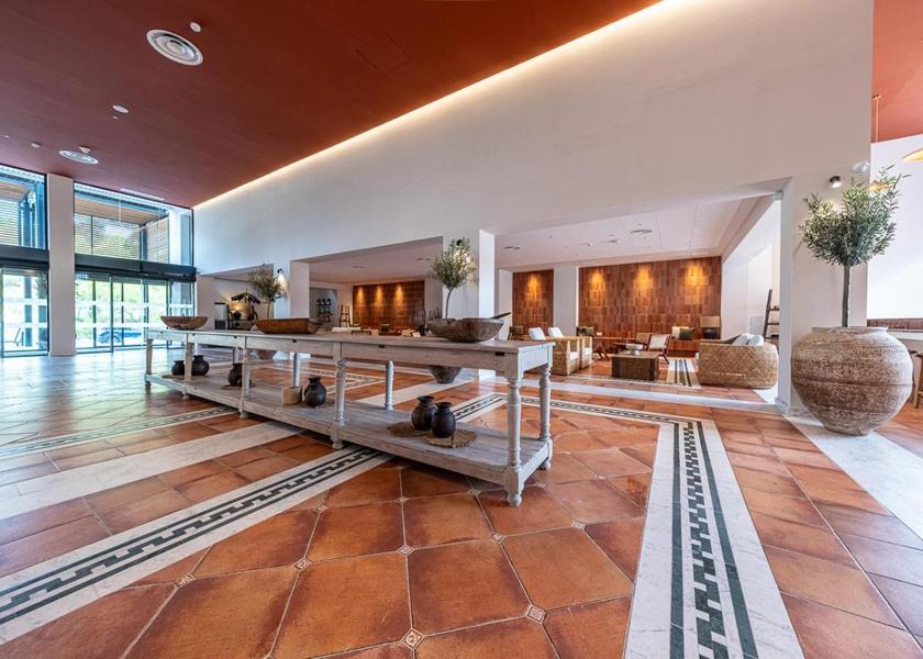Catalonia Vila-Seca facilities