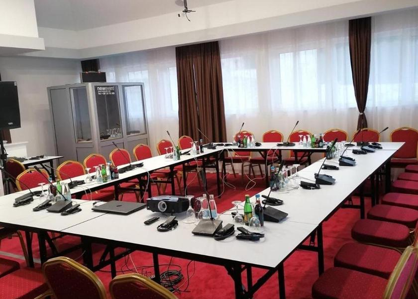 meeting room / ballrooms