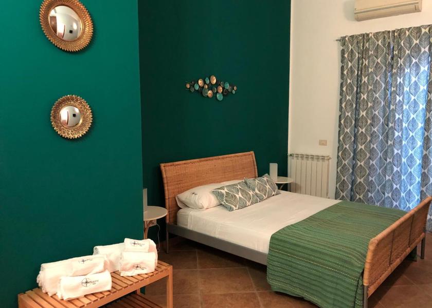 Sicily Nicolosi guestroom