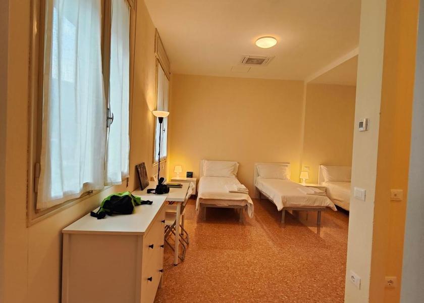 Veneto Vittorio Veneto Triple Room