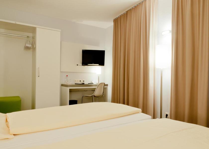 Baden-Württemberg Wertheim Double Room with Private Bathroom