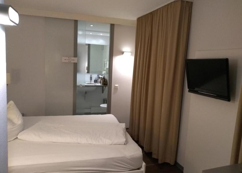 Baden-Württemberg Wertheim Double Room with Private Bathroom