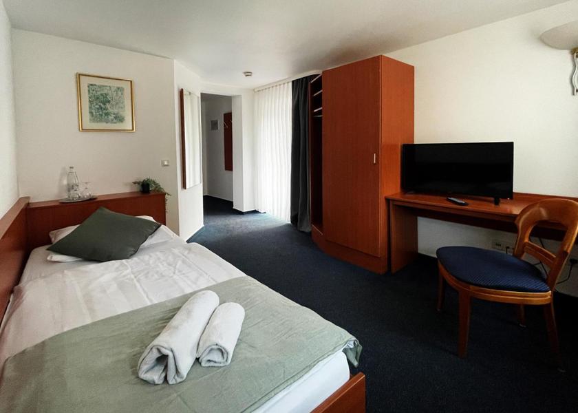 Baden-Württemberg Wertheim Single Room with Shower