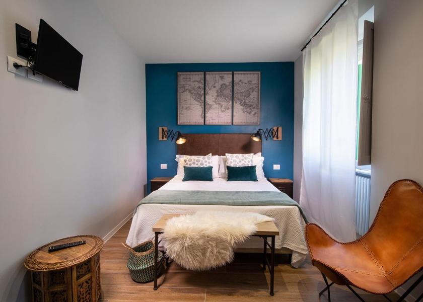 Tuscany Abbadia San Salvatore guestroom