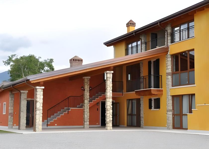Veneto Affi exterior view