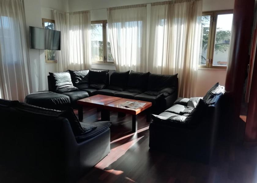  San Marino shared lounge/tv area