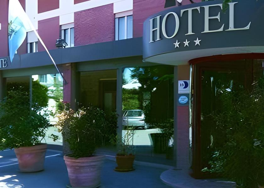  San Marino exterior view