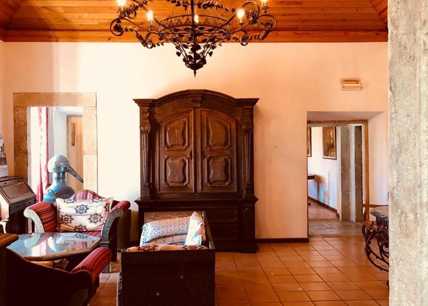 shared lounge/tv area