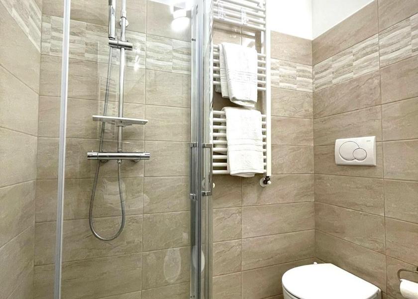 Marche Ascoli Piceno bathroom