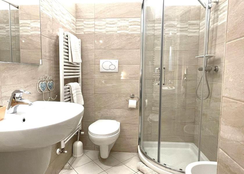 Marche Ascoli Piceno bathroom