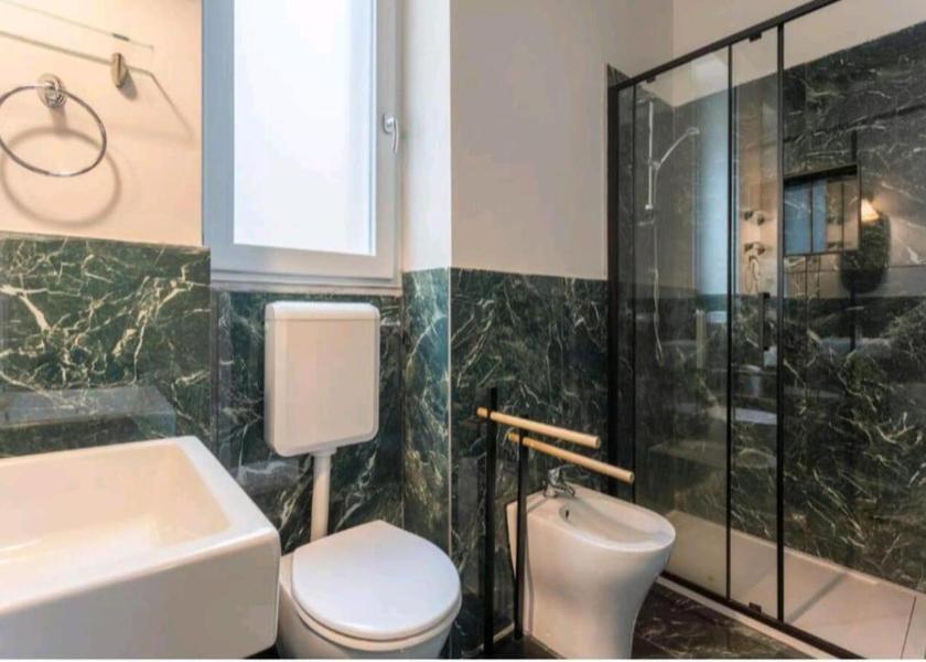 Sicily Bagheria bathroom