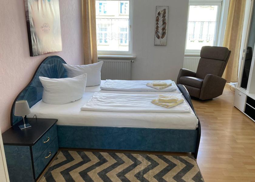 Saxony Plauen Double or Twin-Standard-Shared Bathroom-Garden View