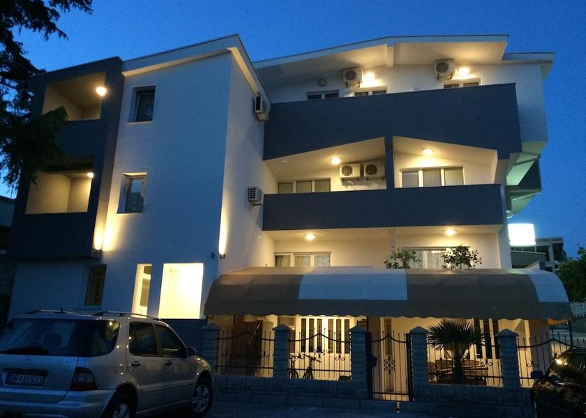 Bar Municipality Bar Front of property