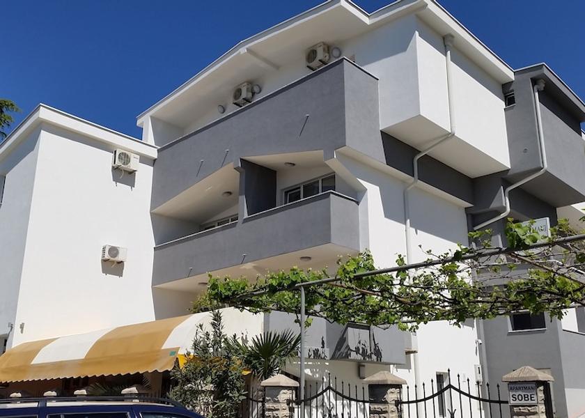 Bar Municipality Bar Exterior