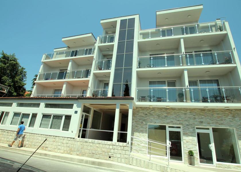 Herceg Novi Municipality Herceg Novi entrance