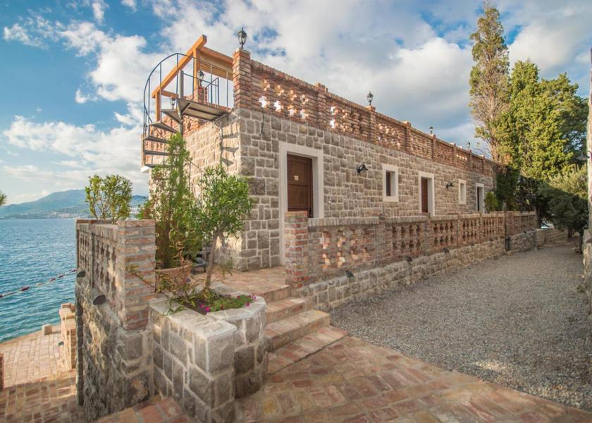 Herceg Novi Municipality Klinci entrance