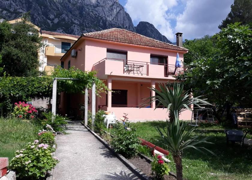  Kotor balcony/terrace