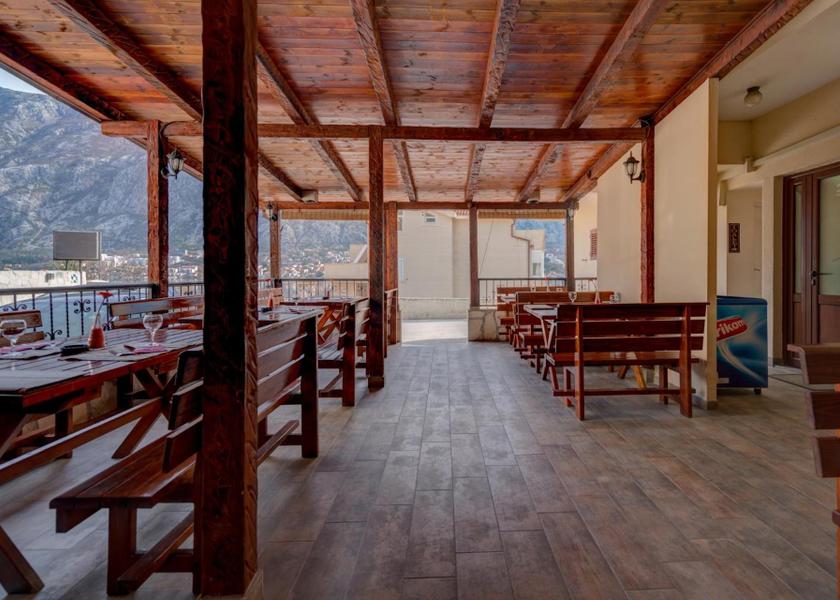  Kotor balcony/terrace