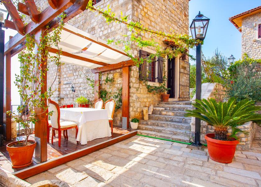  Ulcinj surrounding environment