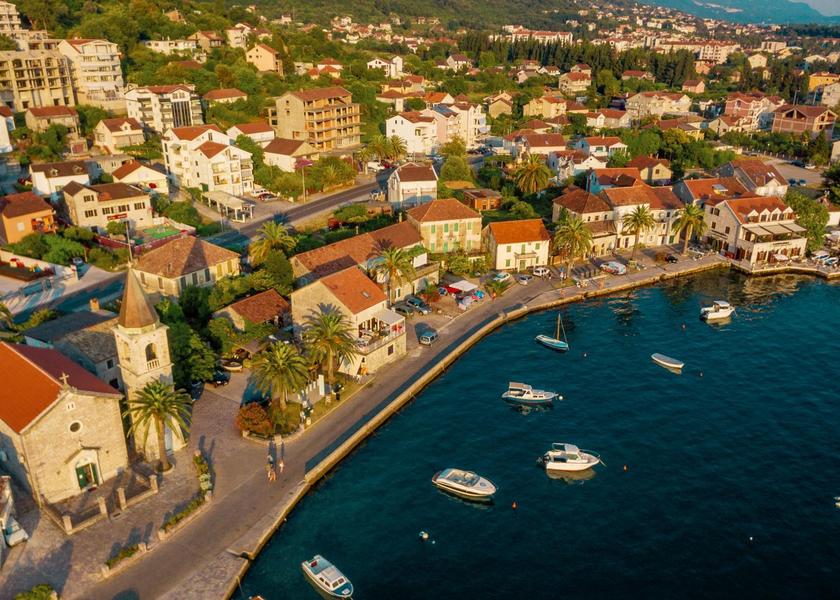  Tivat surrounding environment